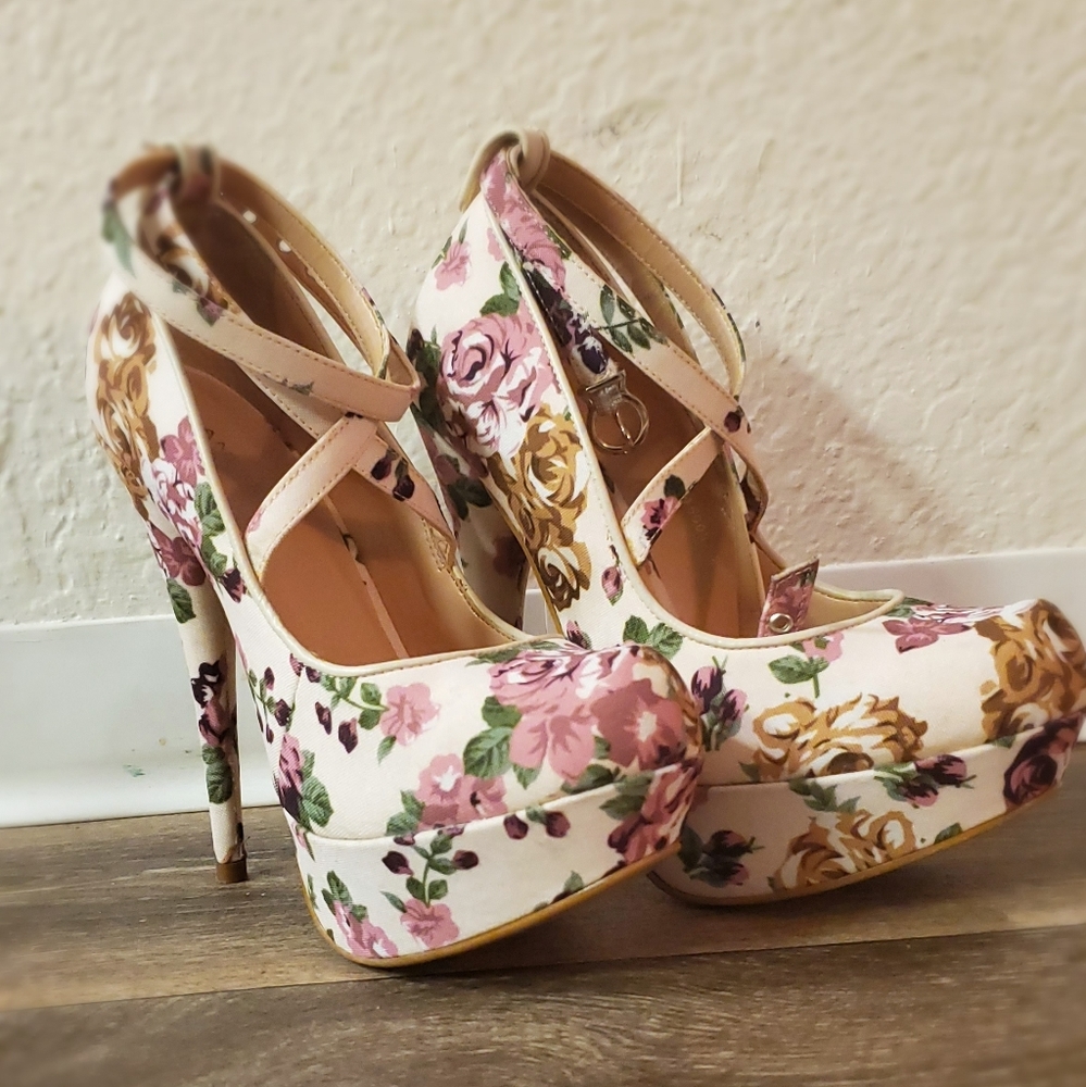 Price⬇️ Andrea; high fashion designer shoe